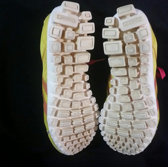 Reebok Yellow Fuchsia Sports Shoes -- Final Price - Picture 5 of 8
